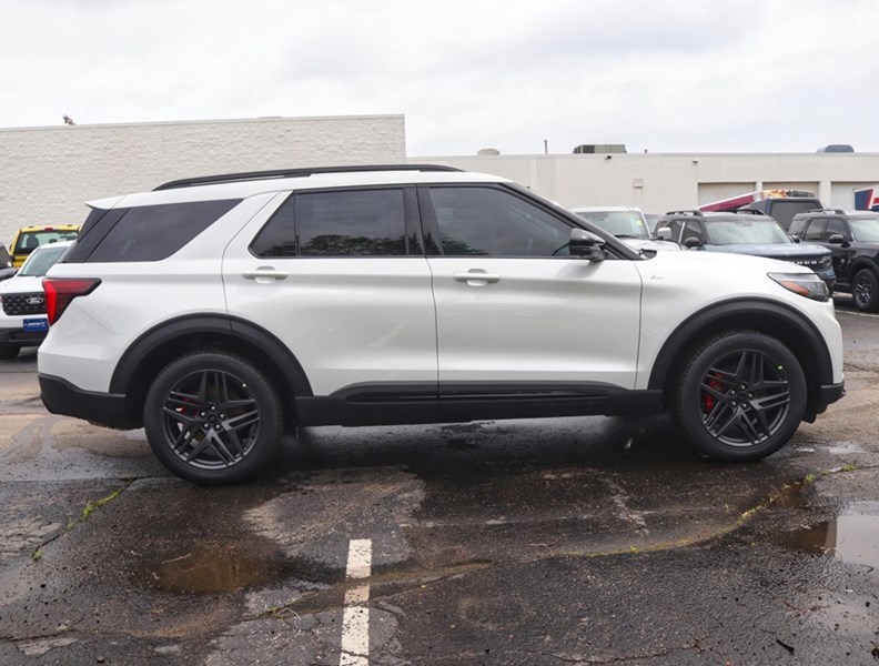 2026 Ford Explorer St-Line | 4WD | Roof | Prem Pkg | Street Pk