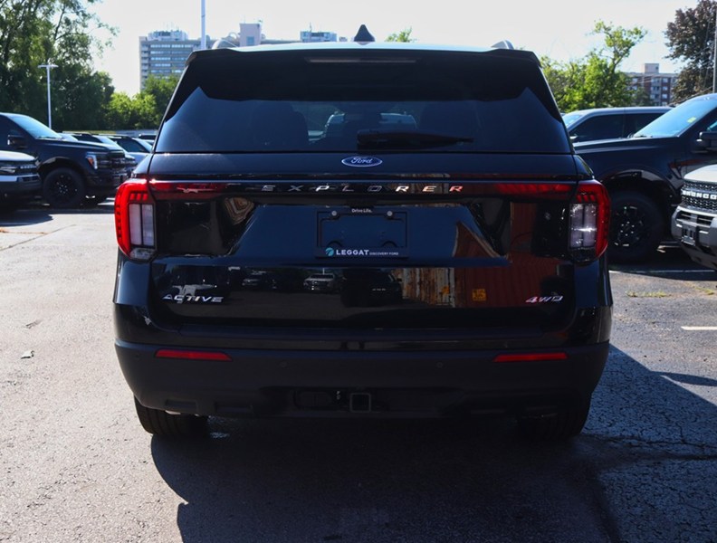2026 Ford Explorer Active | 4WD