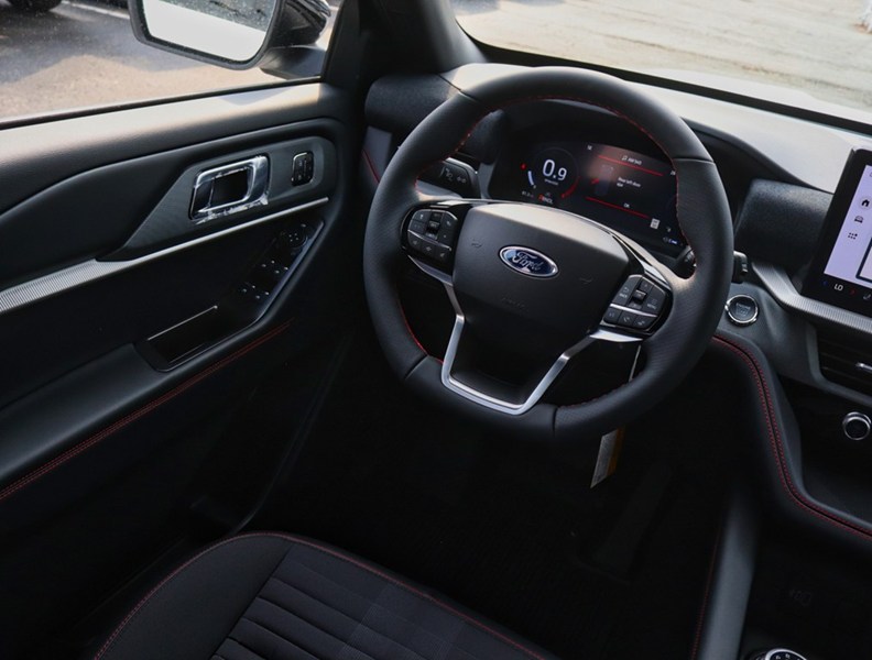 2026 Ford Explorer St-Line | 4WD | Roof | Prem Pkg | Street Pk