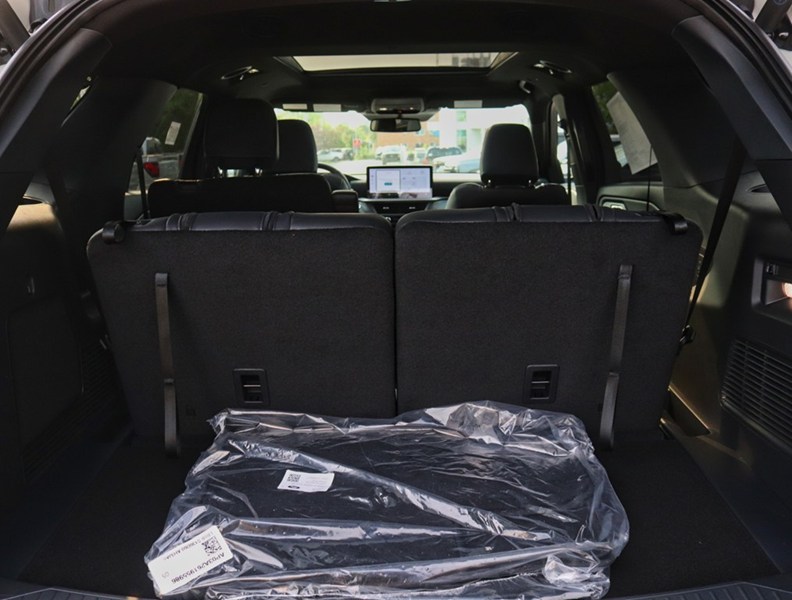 2026 Ford Explorer St-Line | 4WD | Roof | Prem Pkg | Street Pk