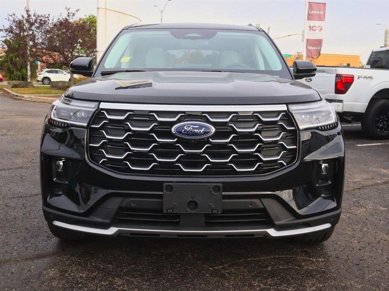 2026 Ford Explorer Platinum 4WD