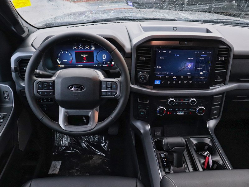 2026 FORD F-150 XLT | 4X4 | 2.7L | 303A | BLK PK PLS |ROOF |BD UTL