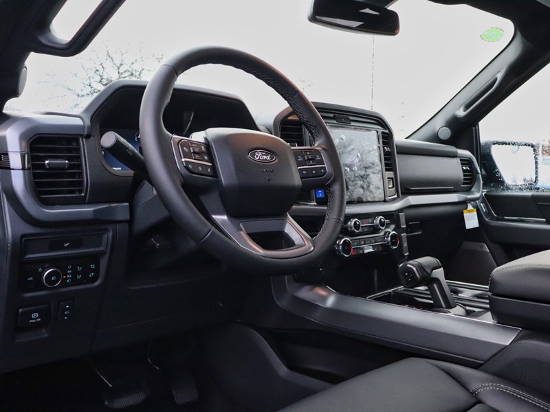 2026 FORD F-150 XLT | 4X4 | 2.7L | 303A | BLK PK PLS |ROOF |BD UTL