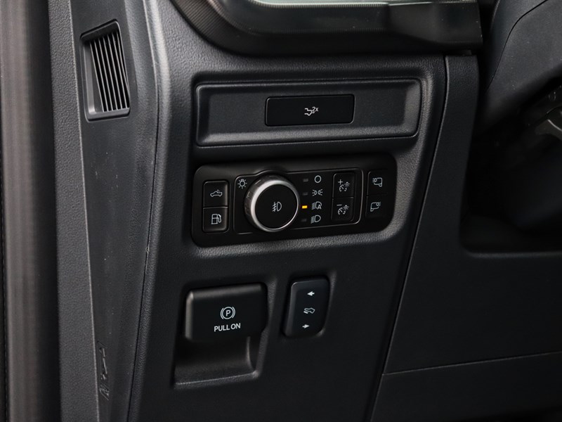 2026 Ford F-150 LARIAT | 4X4 | HYBRID | 501A | BLK PK | ROOF