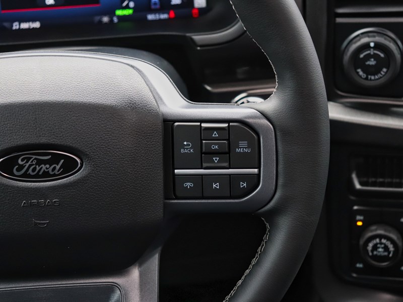 2026 Ford F-150 LARIAT | 4X4 | HYBRID | 501A | BLK PK | ROOF