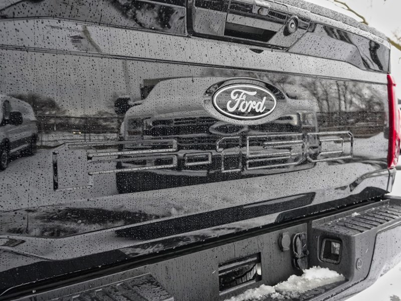 2026 Ford F-150 XLT | 4X4 | Hybrid | 302A | Blk Pk | Fx4 | Bed Utl