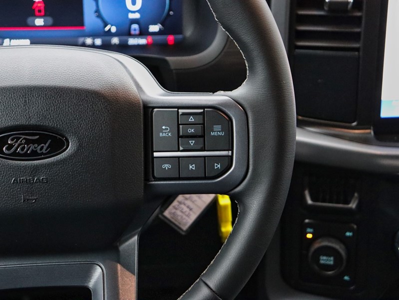 2026 Ford F-150 XLT | 4X4 | 2.7L | 301A |Blk Pk | 18S