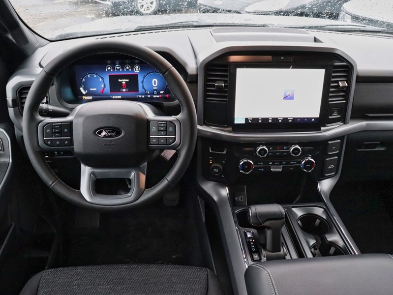 2026 Ford F-150 XLT | 4X4 | 2.7L | 301A |Blk Pk | 18S