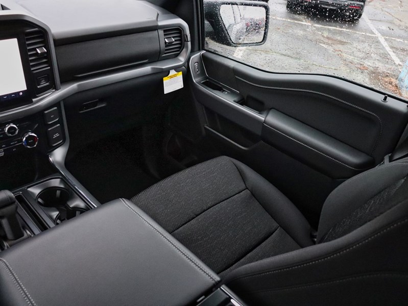 2026 Ford F-150 XLT | 4X4 | 2.7L | 301A |Blk Pk | 18S