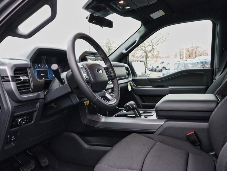 2026 Ford F-150 XLT | 4X4 | 2.7L | 301A |Blk Pk | 18S