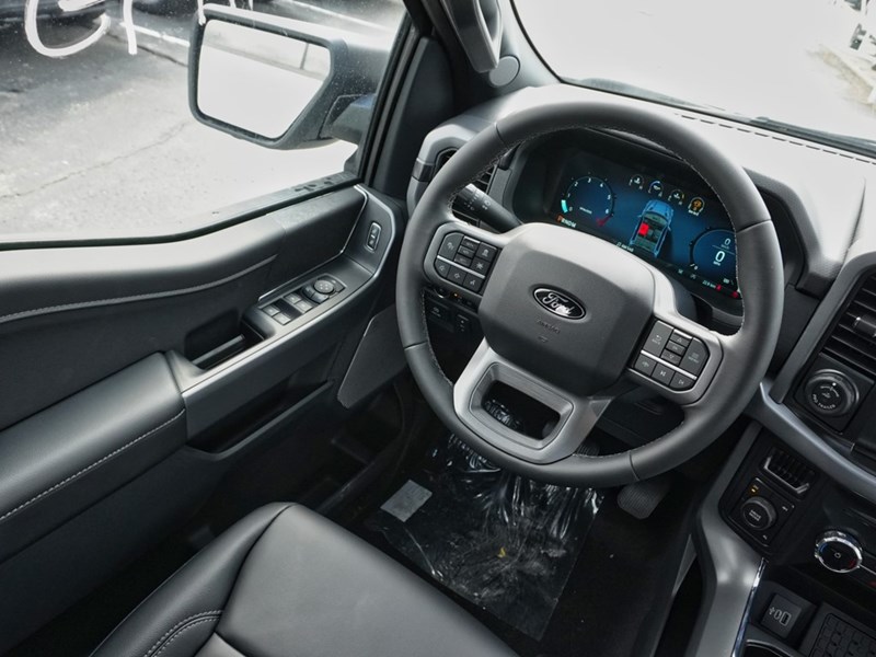 2026 Ford F-150 XLT | 4X4 | 3.5L | 303A |Blk Pk Pls| Roof| Bed Utl