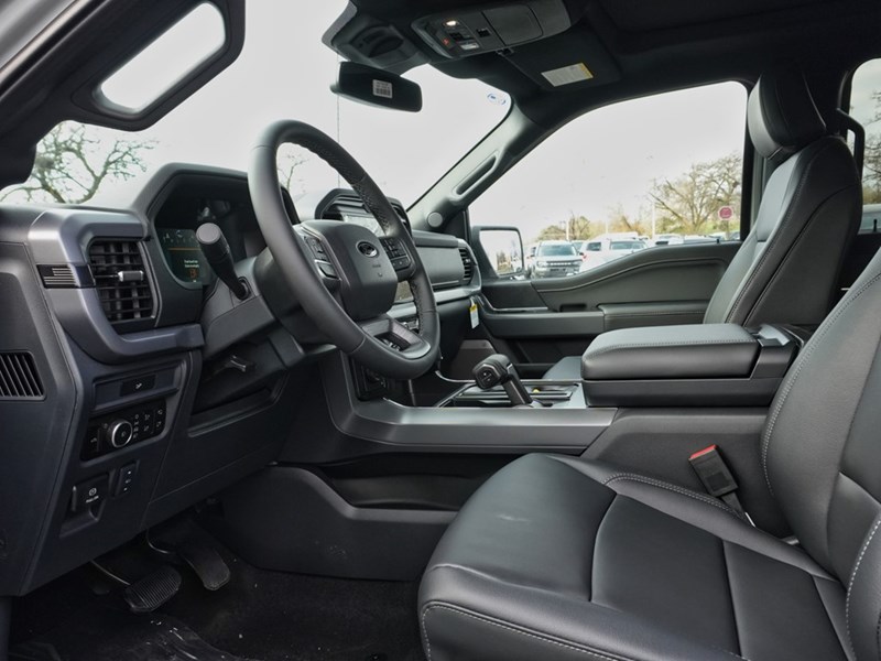 2026 Ford F-150 XLT | 4X4 | 3.5L | 303A |Blk Pk Pls| Roof| Bed Utl