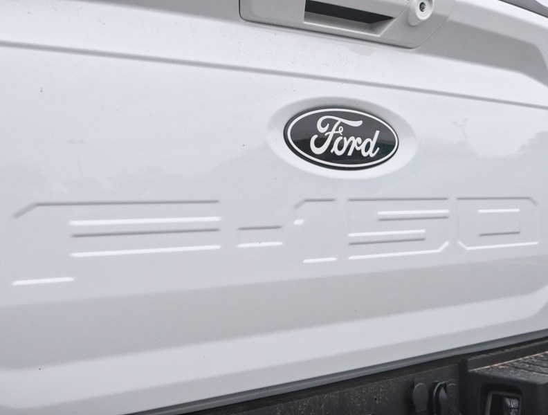 2026 Ford F-150 XLT | 4X4| Hybrid | 302A | 157 | Blk Pkg | Mb Off
