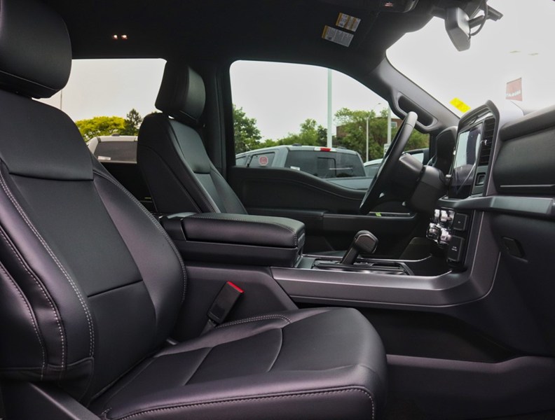 2026 Ford F-150 XLT | 4X4 | 3.5L | 303A | Blk Pk Pls | Tonneau