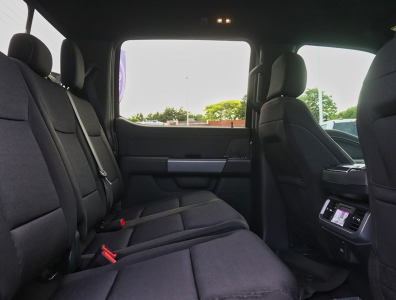 2026 Ford F-150 XLT | 4X4 | 3.5L | 302A | 157 | Blk Pk Pls | Tow/H