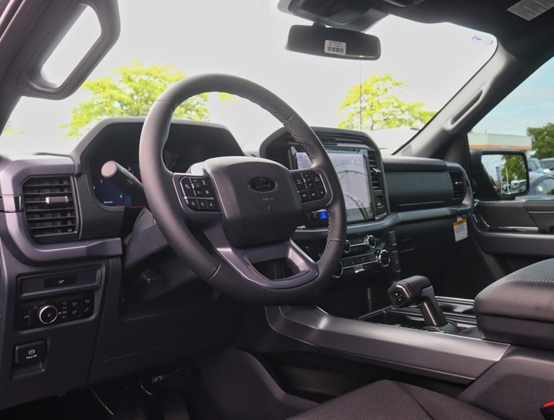 2026 Ford F-150 XLT | 4X4 | 3.5L | 302A | 157 | Blk Pk Pls | Tow/H