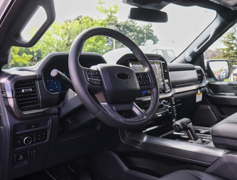 2026 Ford F-150 Lariat | 4X4 | 3.5L | 501A | Blk Pk Pls | Tow/Haul