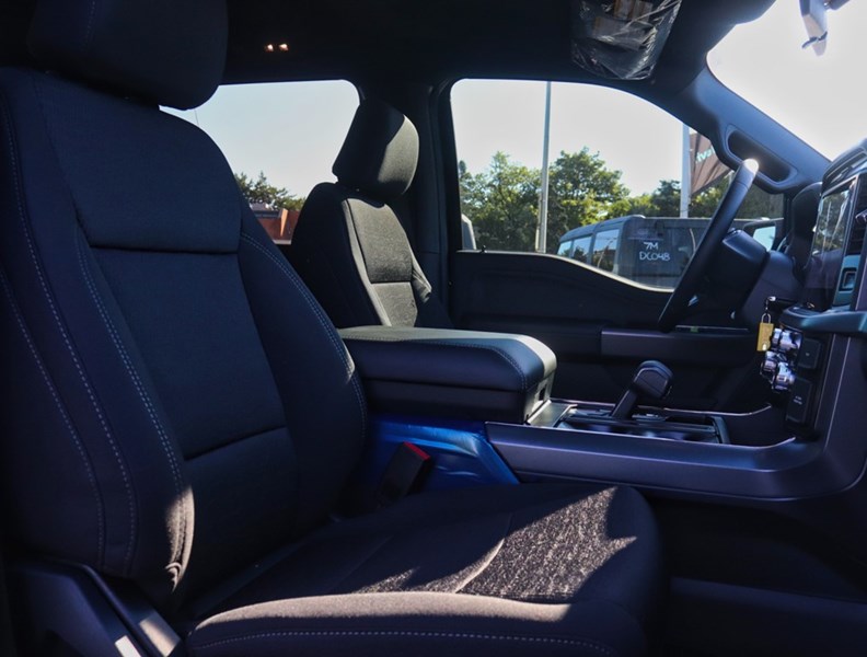 2026 Ford F-150 XLT | 4X4 | 2.7L | 301A | Blk Pkg
