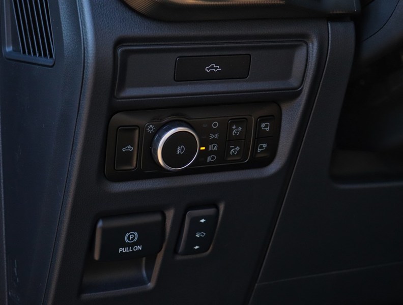 2026 Ford F-150 Lariat | 4X4 | 5.0L | 501A |Blk Pk |Roof |Bed Utl