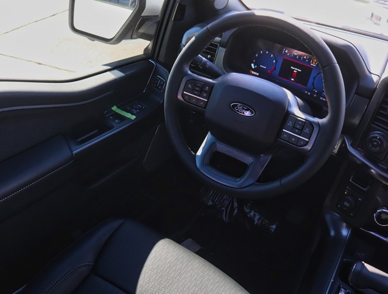 2026 Ford F-150 Lariat | 4X4 | 5.0L | 501A |Blk Pk |Roof |Bed Utl