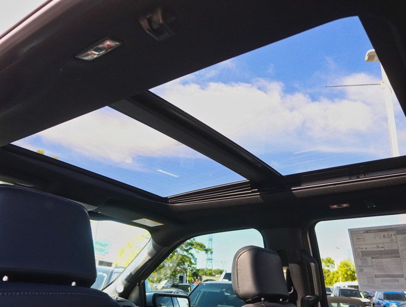 2026 Ford F-150 Lariat | 4X4 | 5.0L | 501A |Blk Pk |Roof |Bed Utl