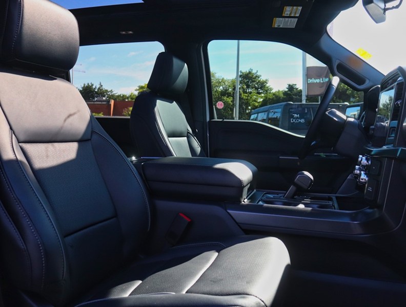 2026 Ford F-150 Lariat | 4X4 | 5.0L | 501A |Blk Pk |Roof |Bed Utl