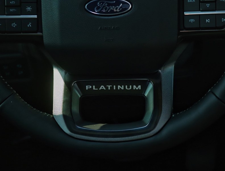 2026 Ford F-150 Platinum | 4X4 | Hybrid | 702A | Roof | Spray |22S