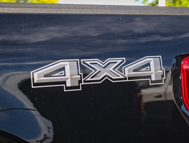 2026 Ford F-150 Platinum | 4X4 | Hybrid | 702A | Roof | Spray |22S