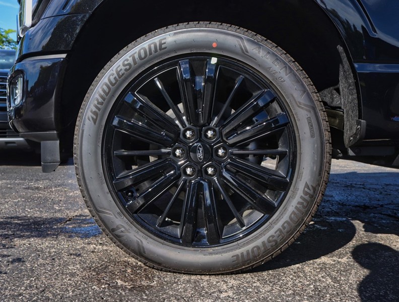 2026 Ford F-150 Platinum | 4X4 | Hybrid | 702A | Roof | Spray |22S