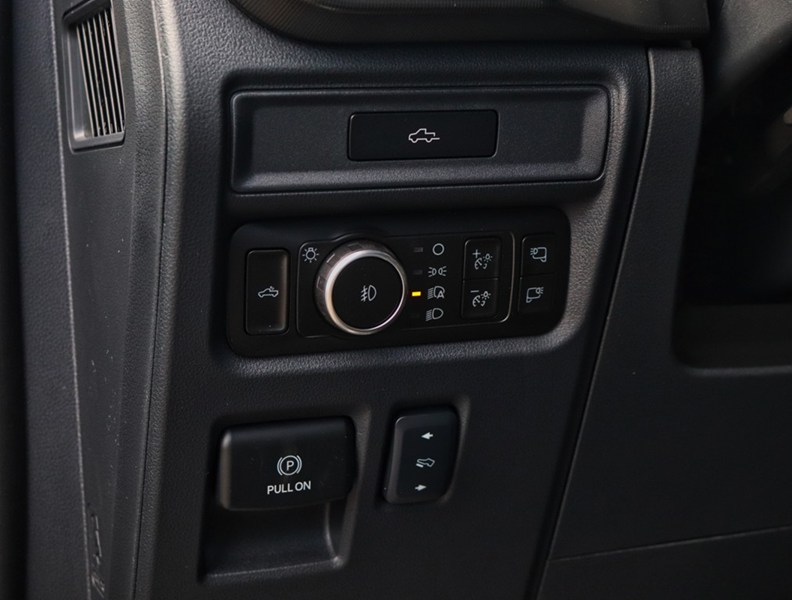 2026 Ford F-150 Lariat | 4X4 | 5.0L | 501A |Blk Pk |Roof |Bed Utl