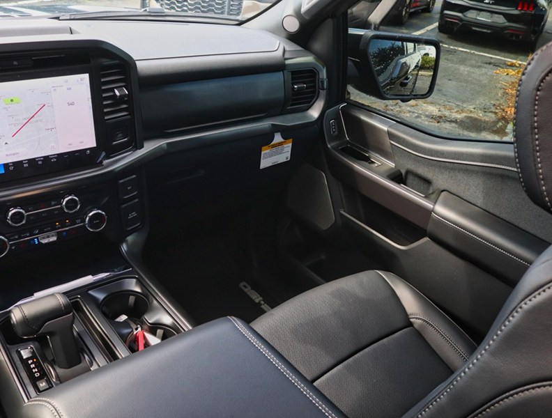 2026 Ford F-150 Lariat | 4X4 | 5.0L | 501A |Blk Pk |Roof |Bed Utl