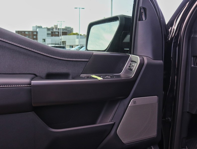 2026 Ford F-150 Lariat | 4X4 | 5.0L | 501A |Blk Pk |Roof |Bed Utl