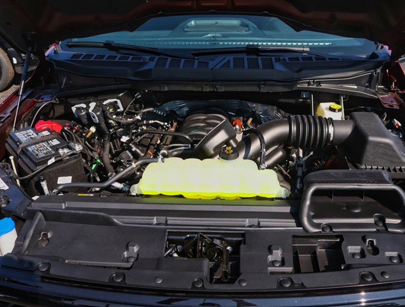2026 Ford F-150 XLT | 4X4 | 5.0L | 302A | Blk Pk Pls | Bed Utl
