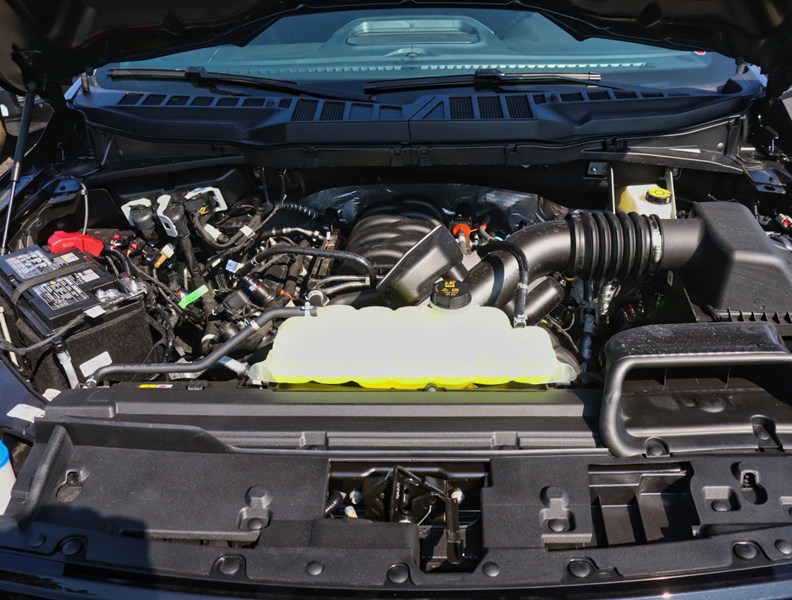 2026 Ford F-150 XLT | 4X4 | 5.0L | 302A | Blk Pk Pls | Bed Utl