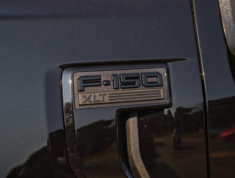 2026 Ford F-150 XLT | 4X4 | 5.0L | 303A | Blk Pk Pls | Roof | Bed