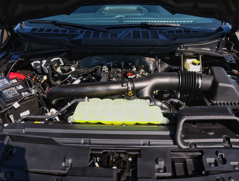2026 Ford F-150 XLT | 4X4 | 3.5L | 302A | 157 | Blk Pk Pls | Tow/H