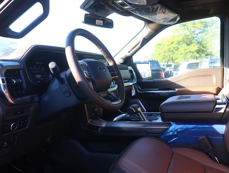 2026 Ford F-150 King Ranch | 4X4 | 3.5L | Roof | Hud | Fx4