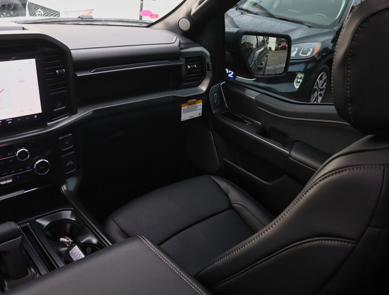 2026 Ford F-150 Lariat | 4X4 | 3.5L | 501A | Blk Pk | Roof