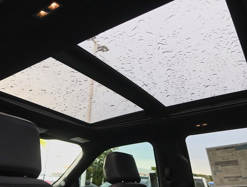2026 Ford F-150 Lariat | 4X4 | 3.5L | 501A | Blk Pk | Roof