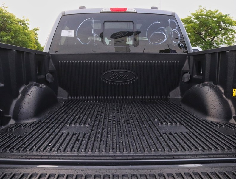 2026 Ford F-150 Lariat | 4X4 | 3.5L | 501A | Blk Pk | Roof