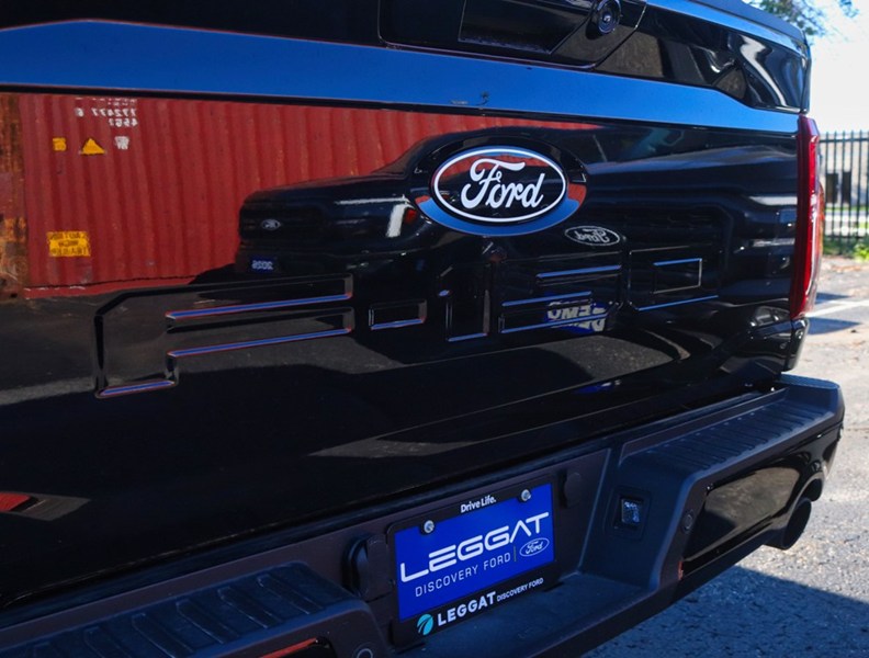 2026 Ford F-150 XLT | 4X4 | 2.7L | 303A | Blk Pk Pls | Roof | Bd U