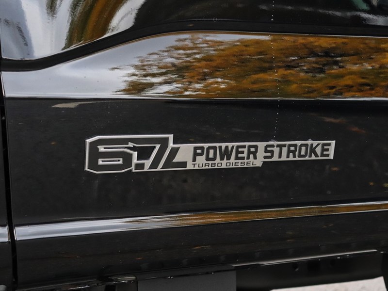 2026 FORD F-250 XLT | 4X4 | 6.7L | PREM PKG | BLK PKG | ROOF | 20S