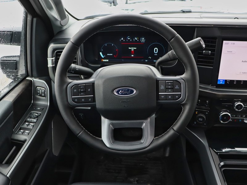 2026 Ford F-250 LARIAT | 4X4 | 6.7L DIESEL | BLK PK | ROOF | 20s