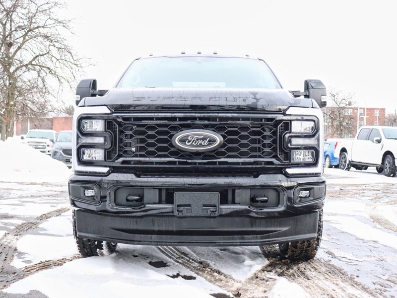2026 Ford F-250 LARIAT | 4X4 | 6.7L DIESEL | BLK PK | ROOF | 20s