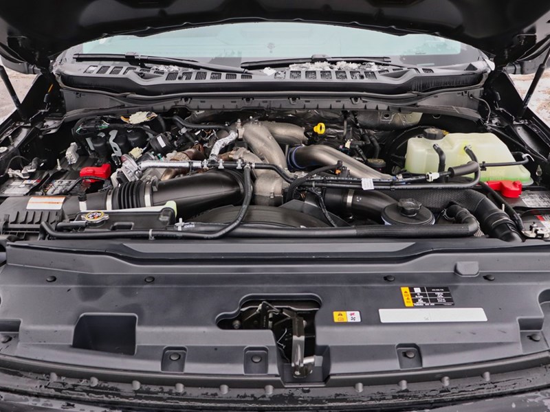 2026 Ford F-250 LARIAT | 4X4 | 6.7L DIESEL | BLK PK | ROOF | 20s