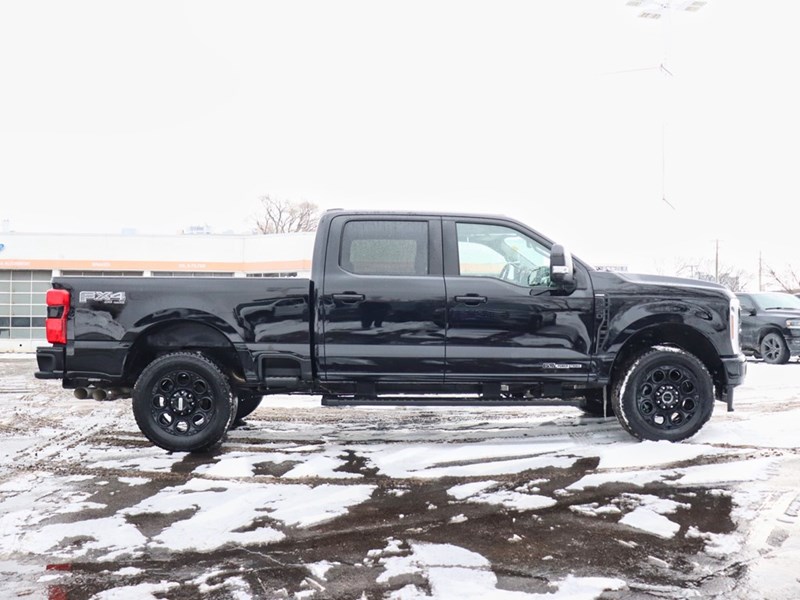 2026 Ford F-250 LARIAT | 4X4 | 6.7L DIESEL | BLK PK | ROOF | 20s