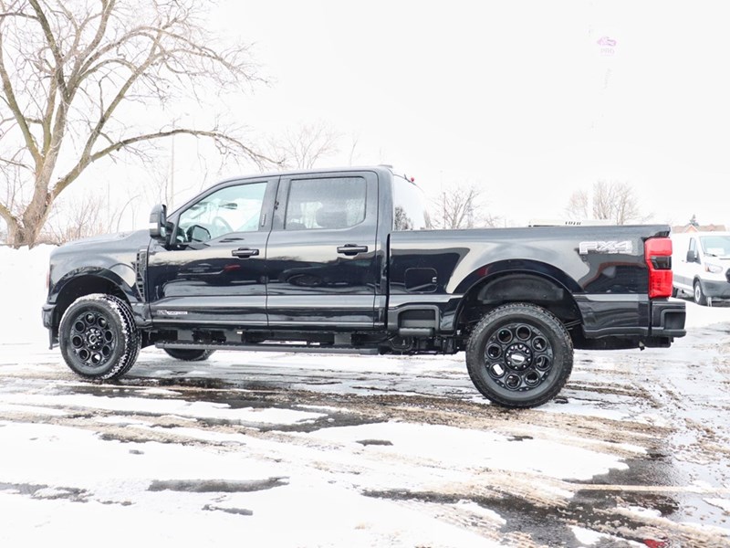 2026 Ford F-250 LARIAT | 4X4 | 6.7L DIESEL | BLK PK | ROOF | 20s