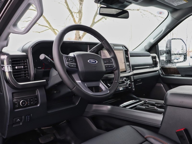 2026 Ford F-250 LARIAT | 4X4 | 6.7L DIESEL | BLK PK | ROOF | 20s