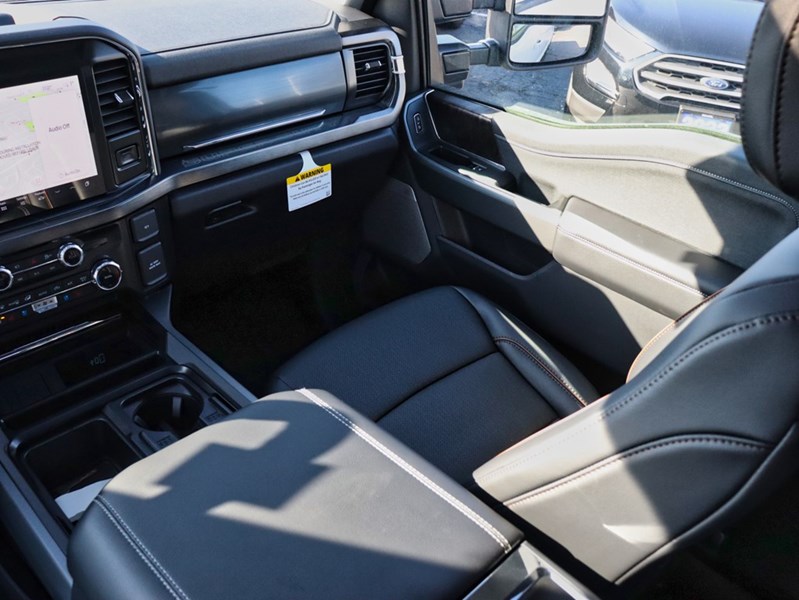 2026 Ford F-250 Lariat | 4X4 | 6.7L | Blk Pk | Roof | Prem Pkg