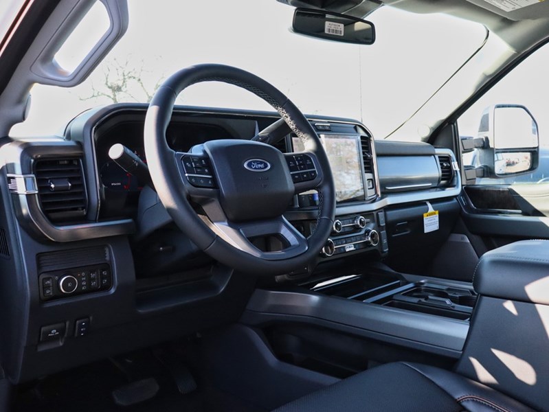 2026 Ford F-250 Lariat | 4X4 | 6.7L | Blk Pk | Roof | Prem Pkg